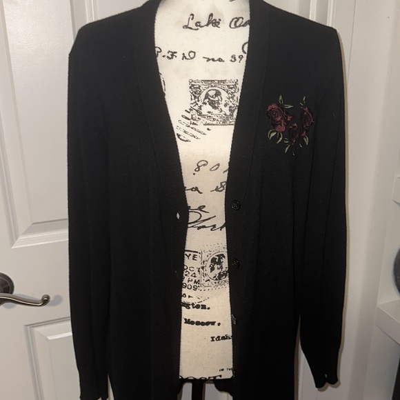 NWOT Torrid button down skull cardigan - Picture 5 of 10